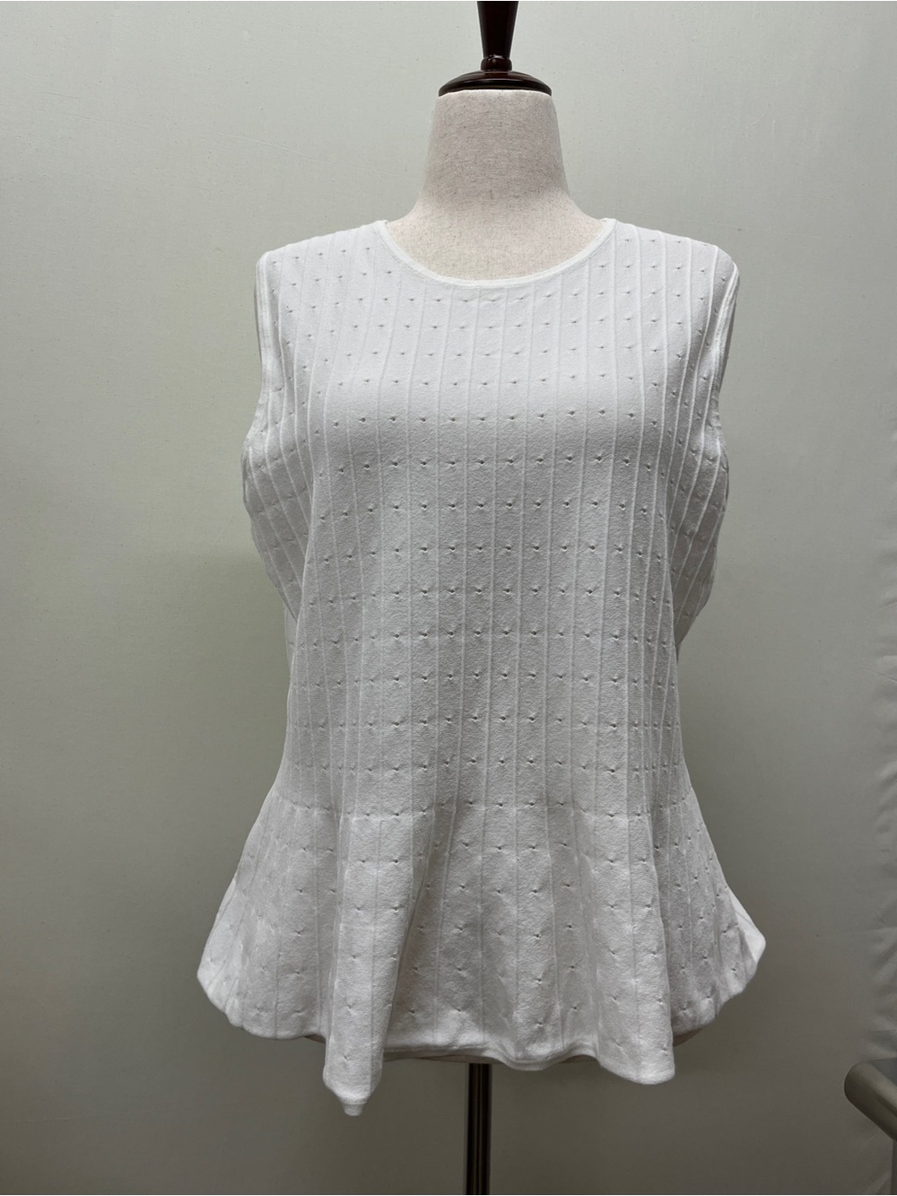 Ann Taylor White Sleeveless Peplum Knit Top Size XL